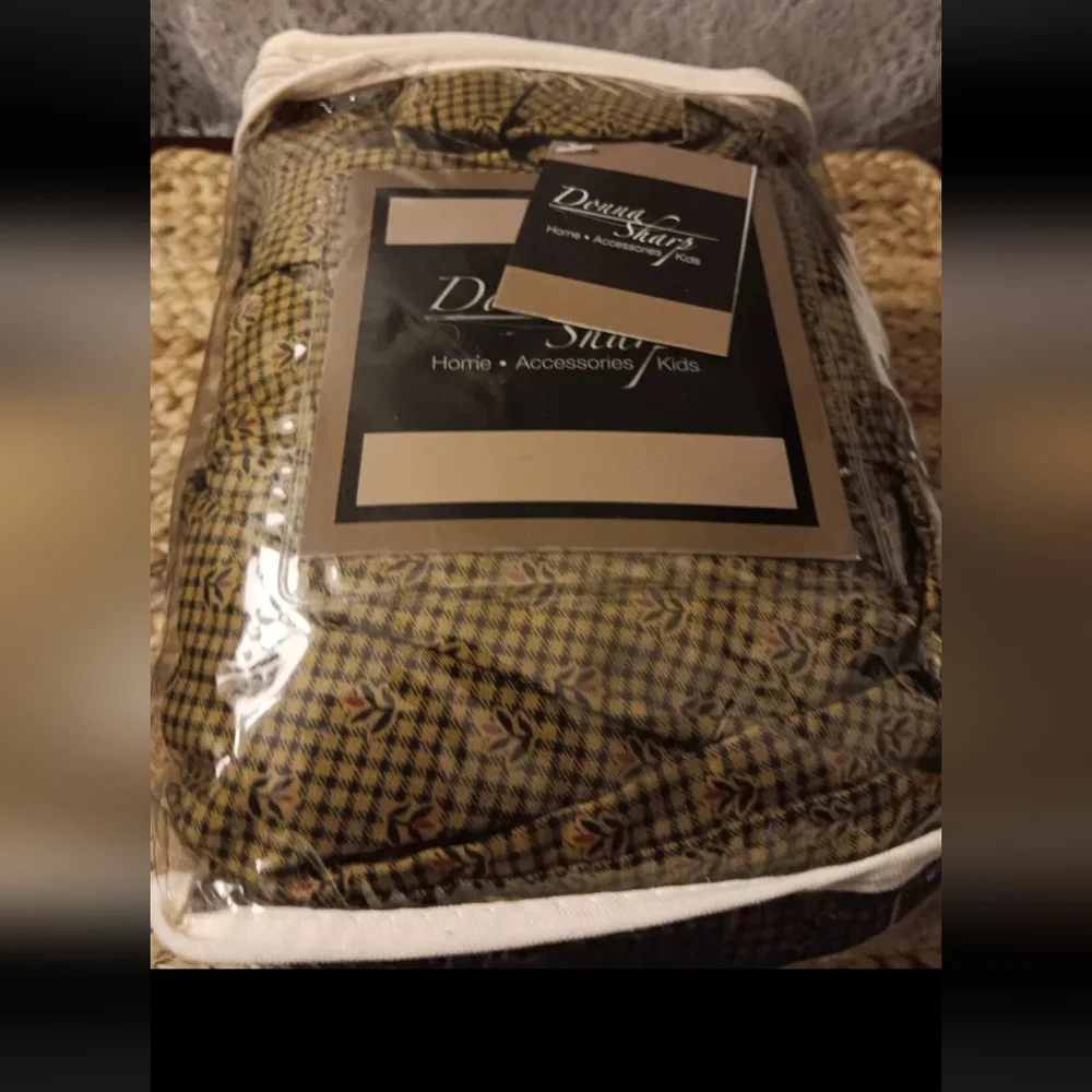 Donna Sharp Home Chocolate Gingham #610 Twin Bed skirt Bedding Linens